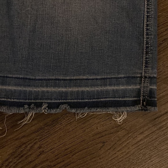 Vintage Y2K Jean skirt in EUC! - Picture 4 of 4